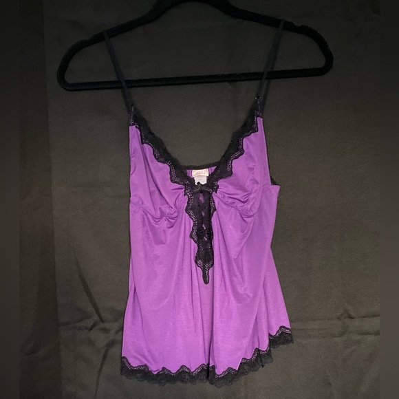 Woman’s Satin top - Picture 1 of 1